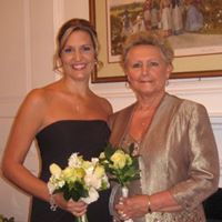 Nancy Guth Photo 20