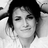 Shelley Lucas Photo 26