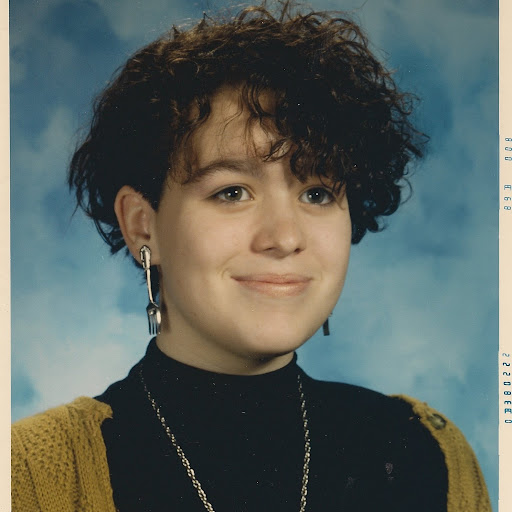 Stephanie Larkin Photo 32