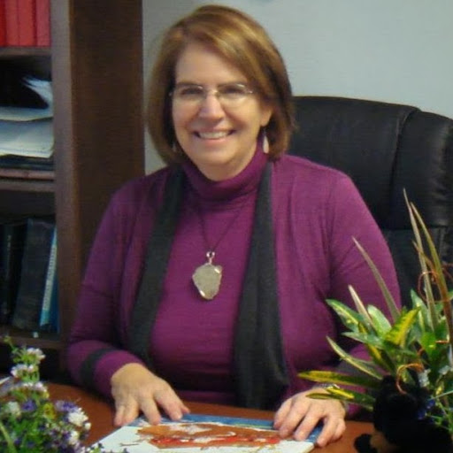 Linda Higgins Photo 26