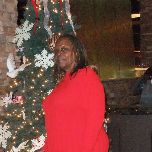 Shirley Thomas Photo 7