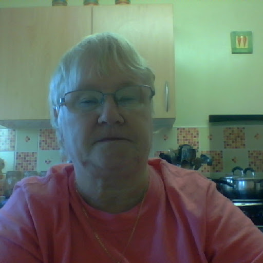 Linda Russell Photo 6
