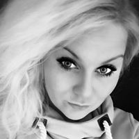 Julia Erichsen Photo 3