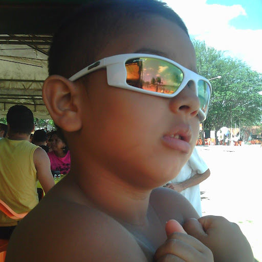 Ronald Felipe Photo 7