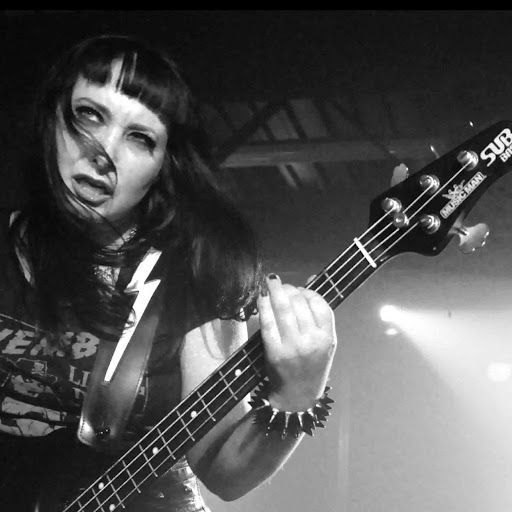 Dana Forrester Photo 27
