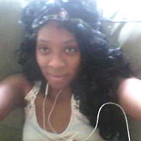 Roslyn Moore Photo 11