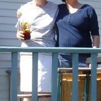Robin Henson Photo 39