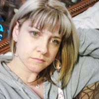 April Schwartz Photo 32
