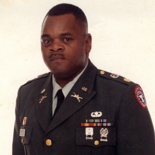 Larry Holloway Photo 7