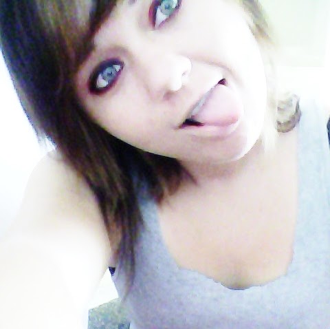 Alicia Hill Photo 34