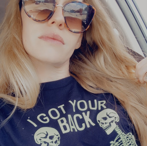 Katie Sewell Photo 30