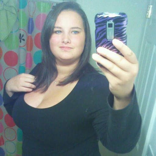 Erica Metcalf Photo 6