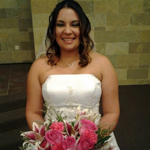 Angela Romero Photo 37