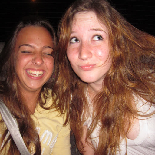 Sarah Baltz Photo 3
