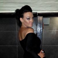 Aimee Bond Photo 9