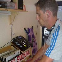 Dean Roberts Photo 6