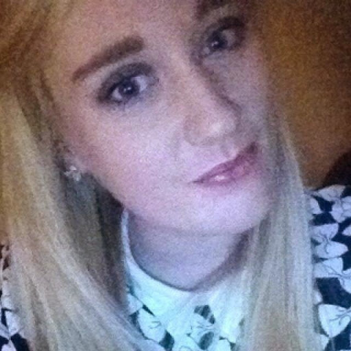 Holly Gray Photo 16