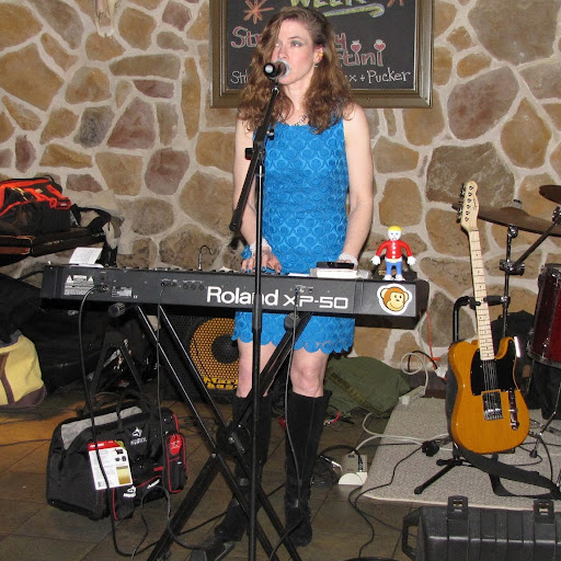 Kristen Conrad Photo 32