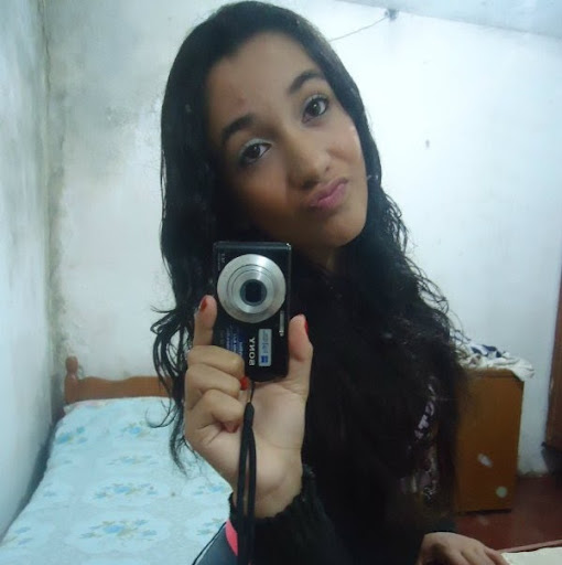 Milene Batista Photo 3