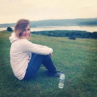 Laura Forbes Photo 30