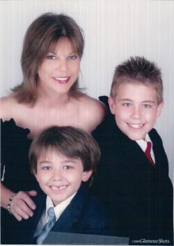 Elaine Barker Photo 26