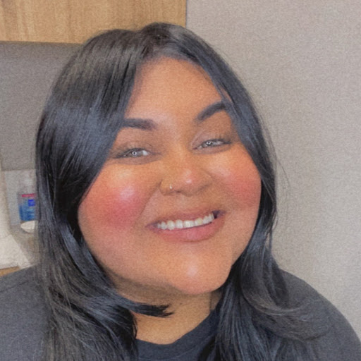 April Gonzales Photo 19