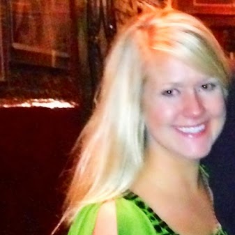 Anna Burris Photo 26