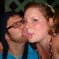 Andrea Iverson Photo 11