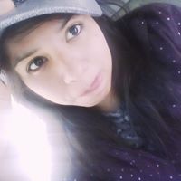 Caroline Salazar Photo 33