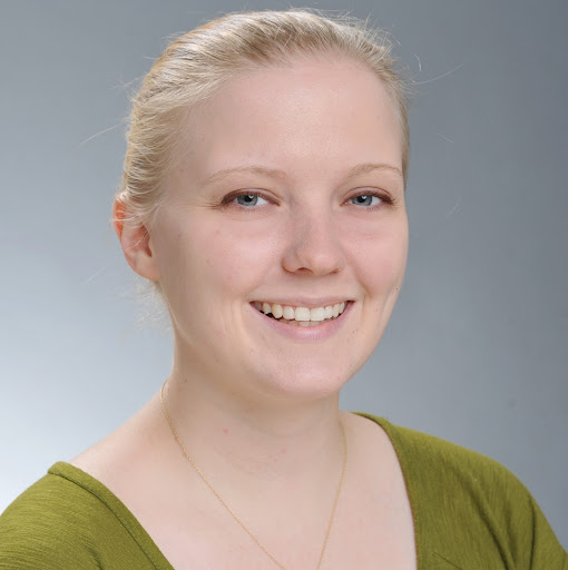 Laura Davidson Photo 40