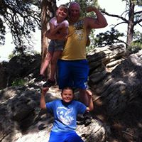 Heather Madsen Photo 16