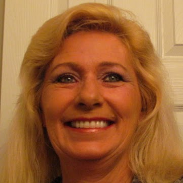 Debbie Linton Photo 38