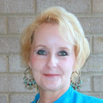 Linda Brandon Photo 27