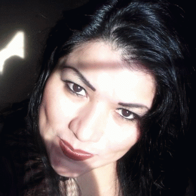 Ana Rendon Photo 31