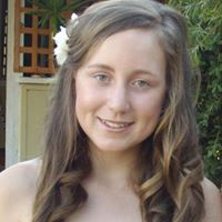 Alicia Robins Photo 7