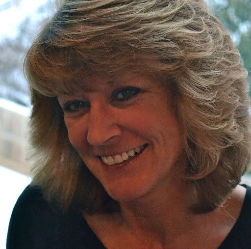 Amy Ferguson Photo 6