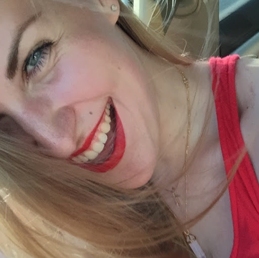 Caroline Cate Photo 11