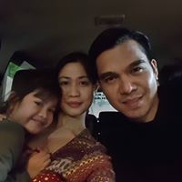 Julie Mercado Photo 16