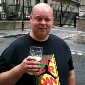 Lee Dobson Photo 9
