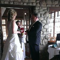Elizabeth Axelson Photo 4
