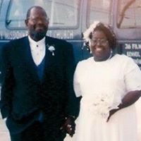 Rhonda Bell Photo 23