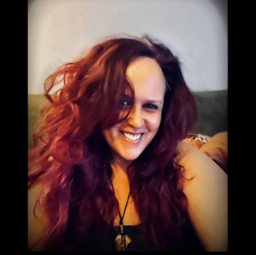 Stephanie Singer Photo 16