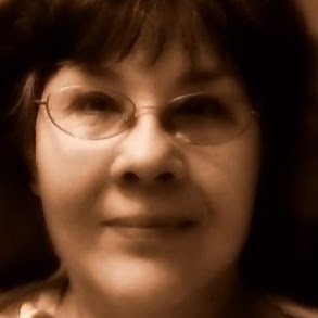 Judith Long Photo 30