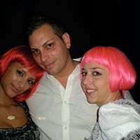 Dean Hutchins Photo 26