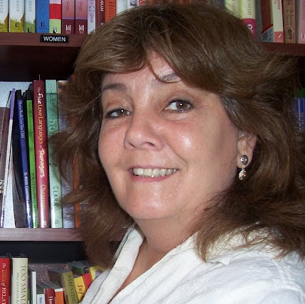Christine Meredith Photo 21