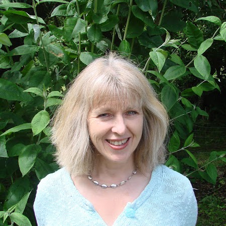 Sue Saunders Photo 12