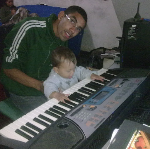 Elias Felix Photo 7