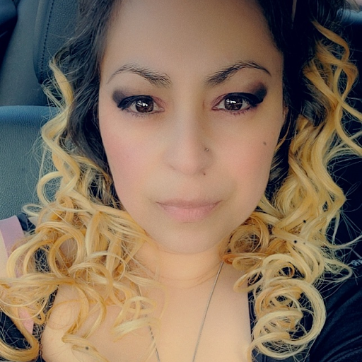 Natalie Lozano Photo 16