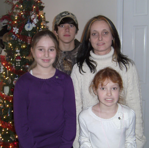 Heather Reeves Photo 34