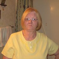 Helen Harden Photo 27